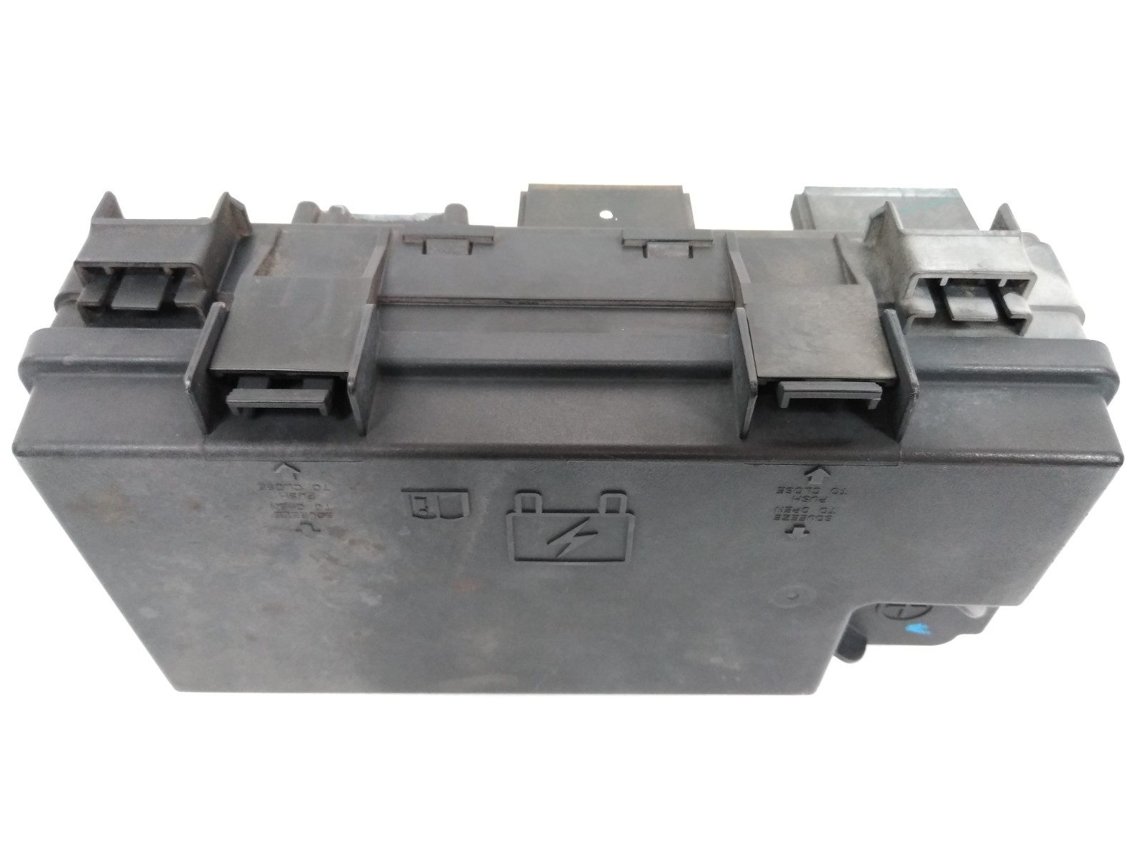 56049720AS Chrysler 2008 2009 Town & Country Fuse Box Grand Caravan TIPM OEM A57