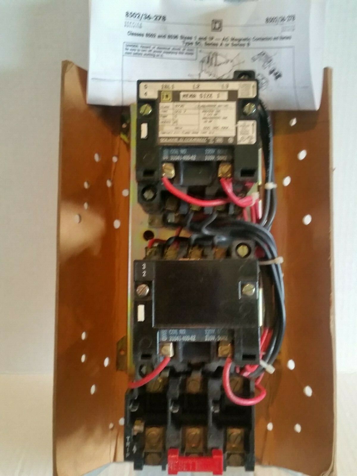 SQUARE D 8736SCO7V02 NEMA Size 1 3-Pole AC Reversing Magnetic Starter, NEW!