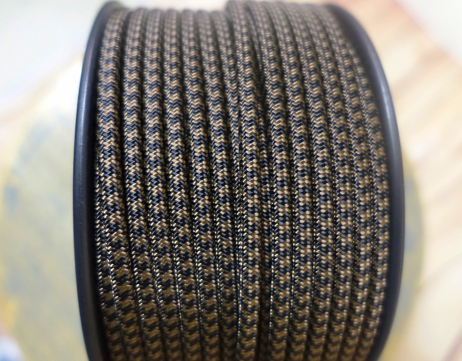 Black/Brown 2-Wire Flat Cloth Covered Cord, Fabric 18ga Vintage Style Lamps, USA