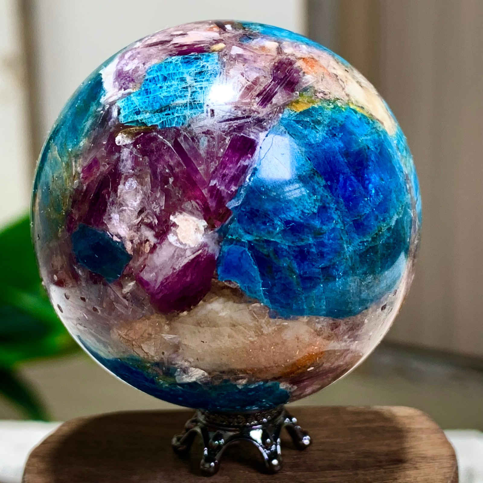 160G Natural Blue Aptite +Sun Stone purple lepidolite Sphere mineral sample