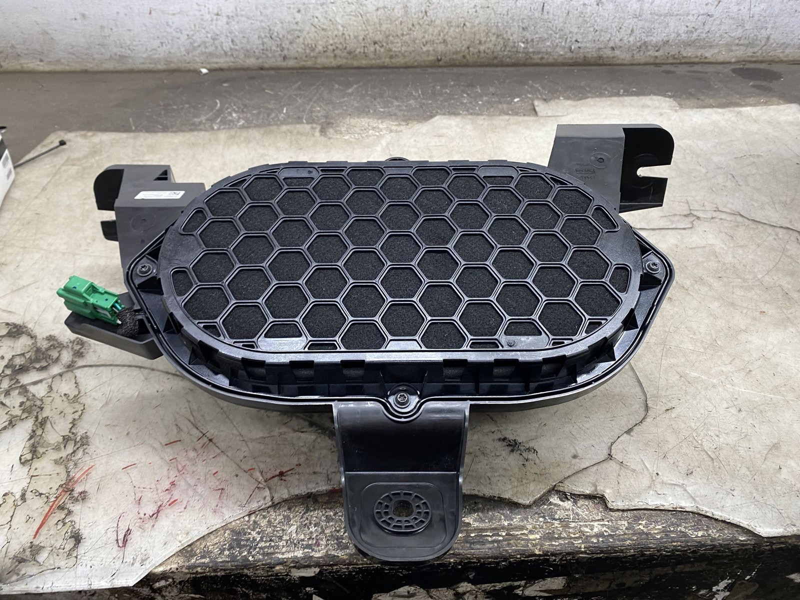 2022-2024 FORD F-150 LIGHTNING BANG & OLUFSEN SUBWOOFER SPEAKER MU5T-19A067-AC