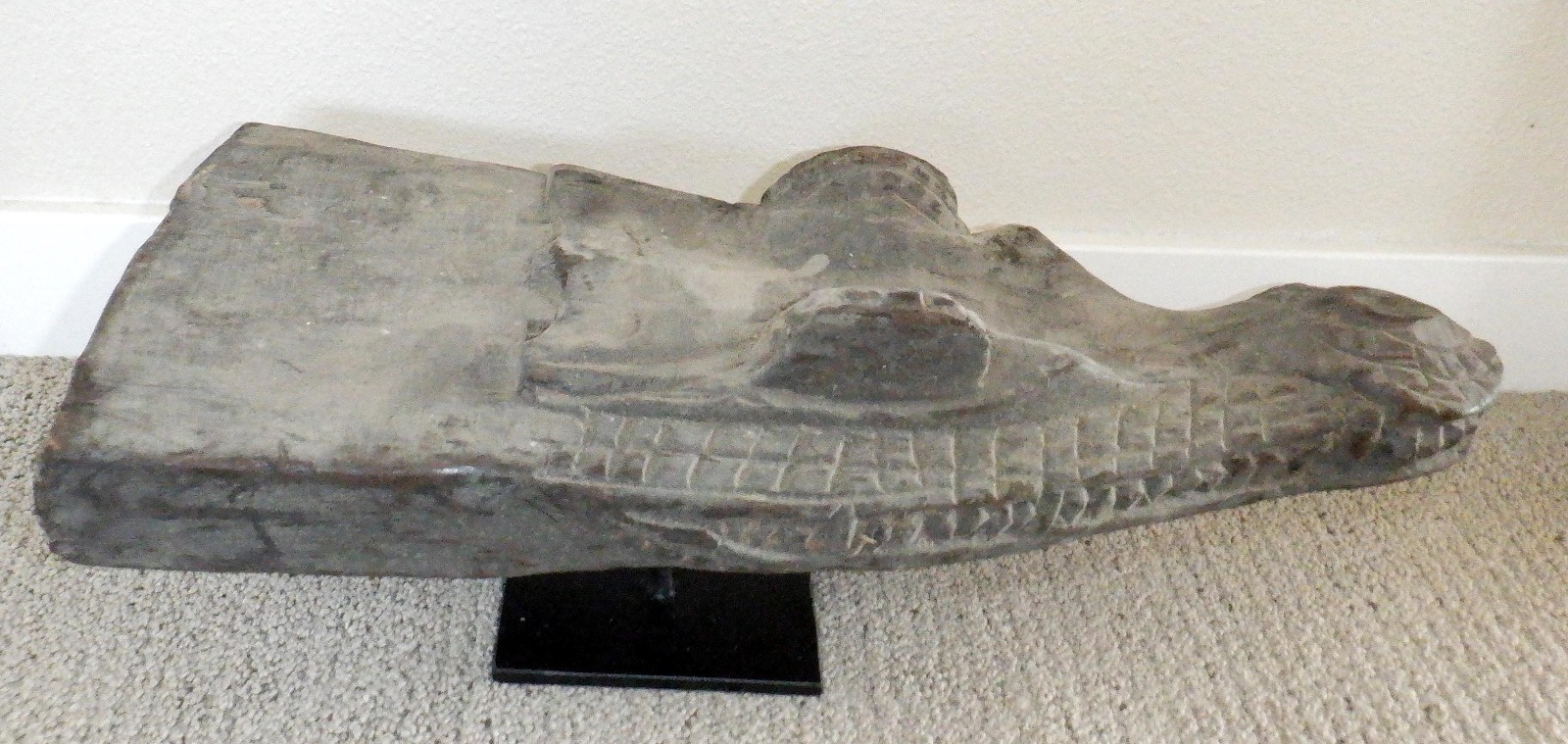 Sepik River Papua New Guinea Carved Canoe Prow, 19 inch on metal stand