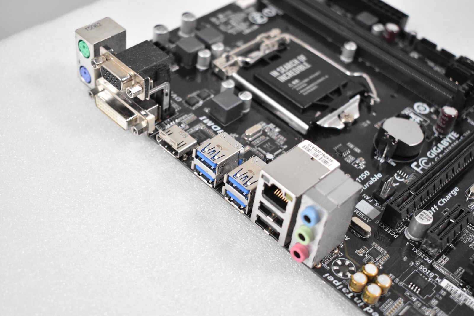 Gigabyte GA-H81M-S2H Motherboard With I/O Shield - Tested