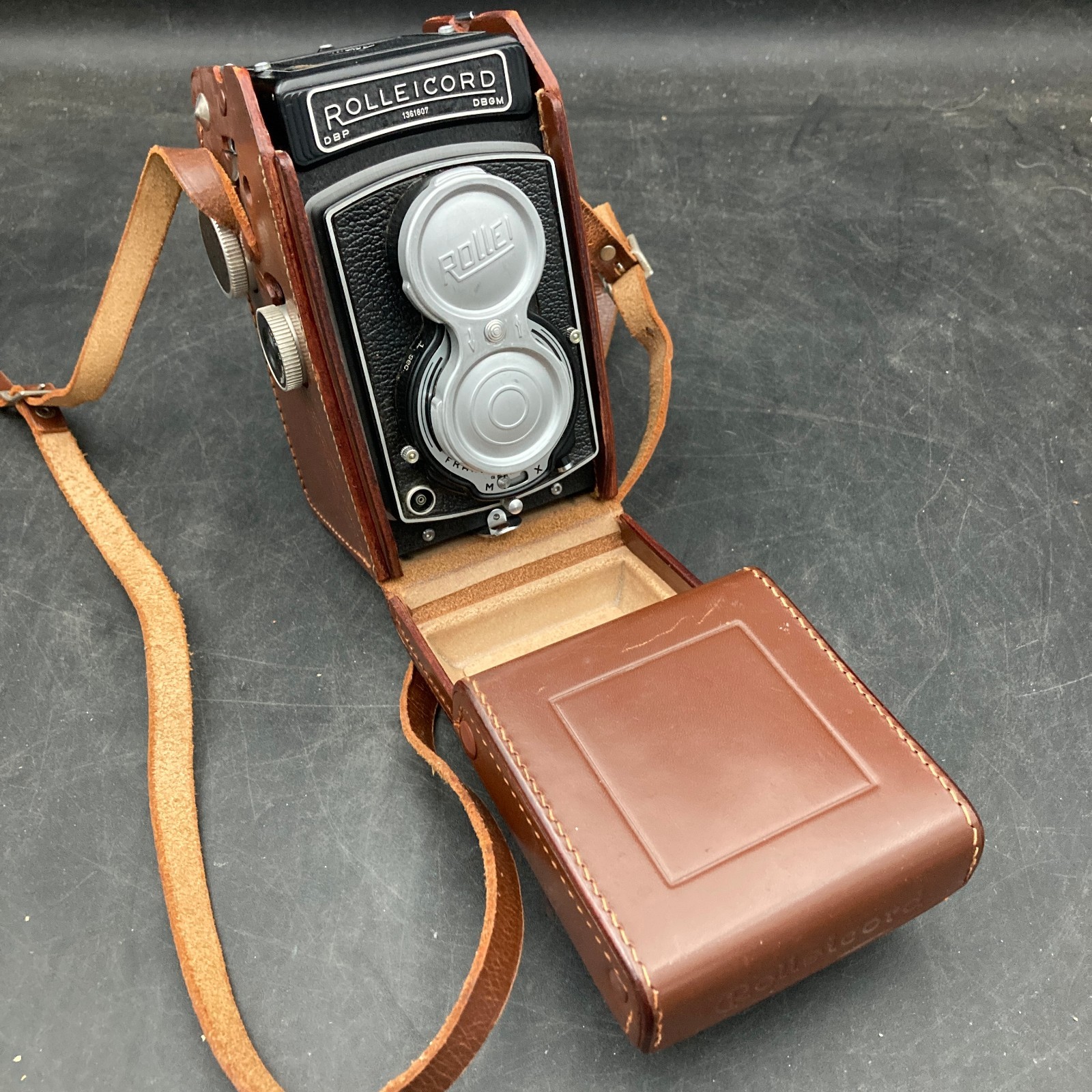 Vintage Rolleicord IV Reflex/Box Camera in Leather Case w/Original Box/Manual