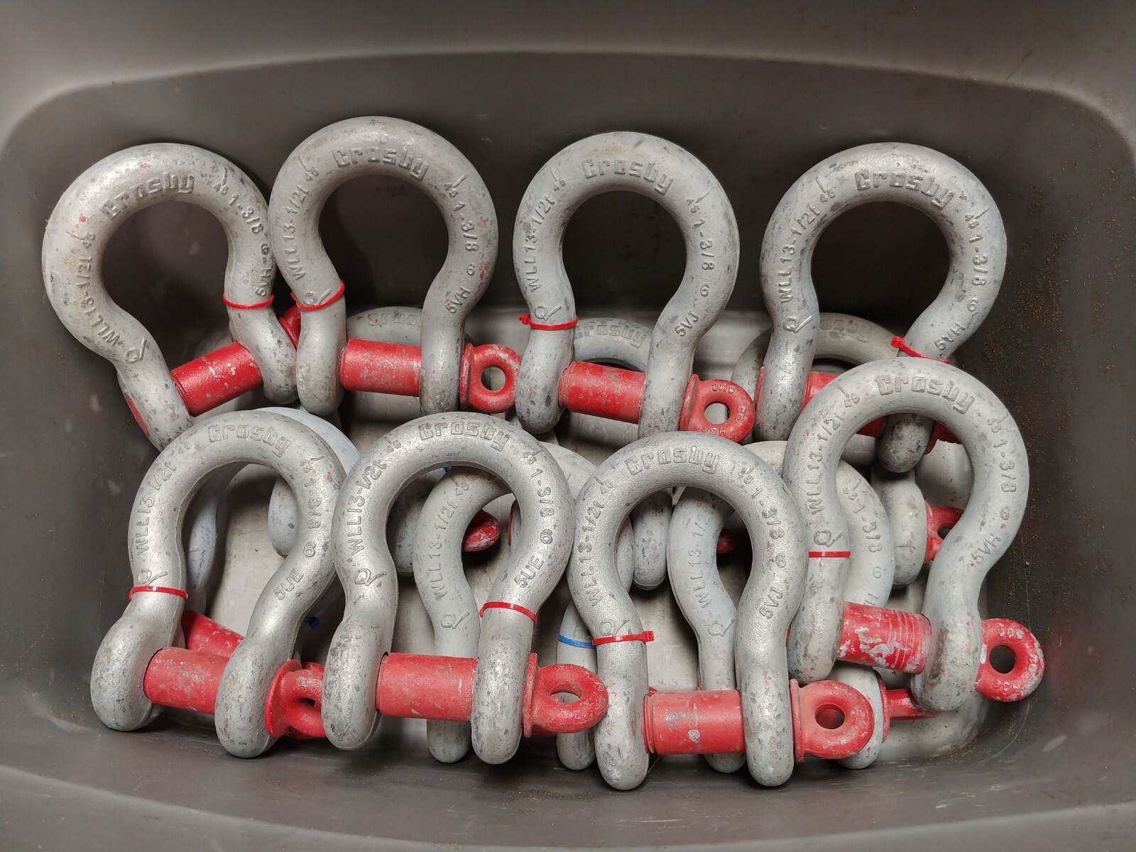 1 ea. Crosby 1-3/8 in. Screw Pin Anchor Shackle 13-1/2 Ton 1018598 G-209 USA