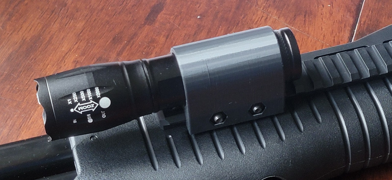 Tactical Flashlight For Shotgun - Rifle - Picatinny Mount - 2000 Lumens