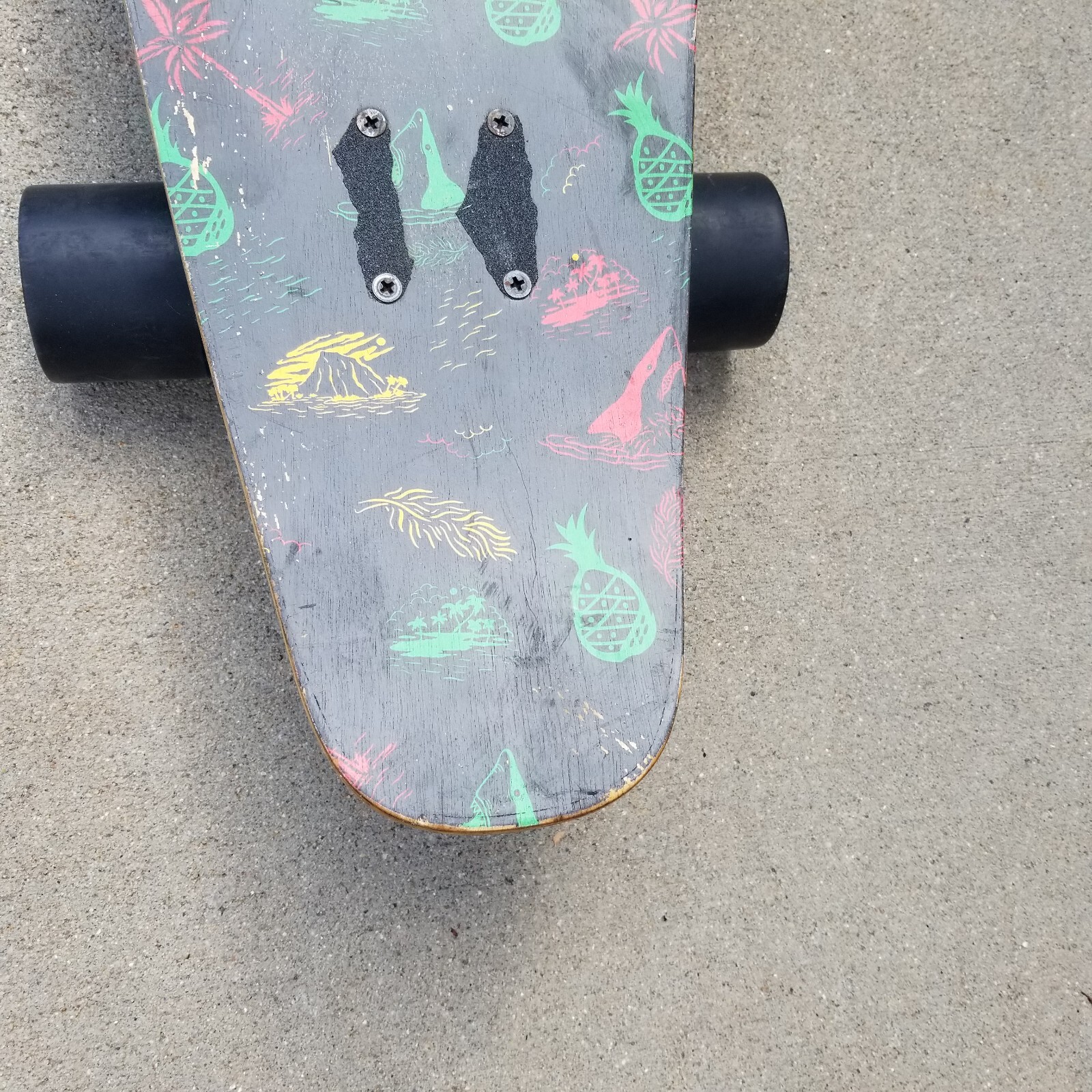 Z-FLEX Longboard 39.5” x 9 1/2” Complete w/ Deck Trucks Wheels