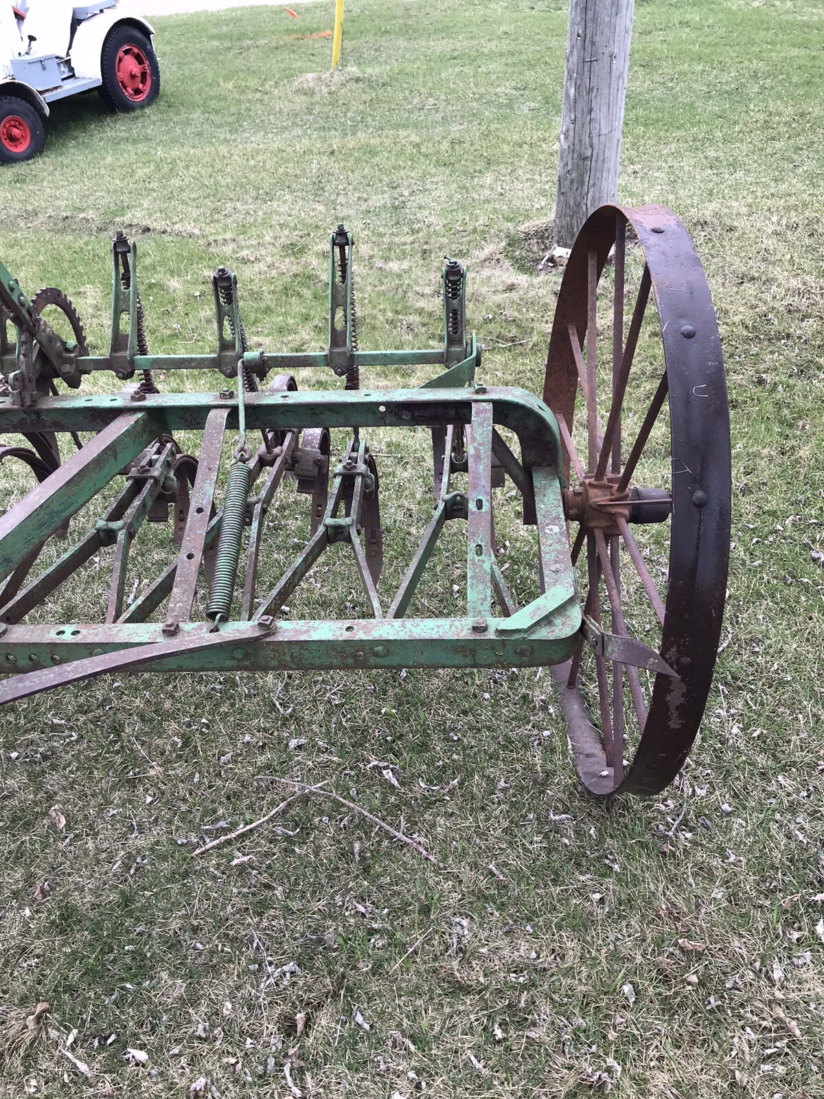USED ANTIQUE VINTAGE JOHN DEERE 17 SHANK DIGGER PLOW CULTIVATOR