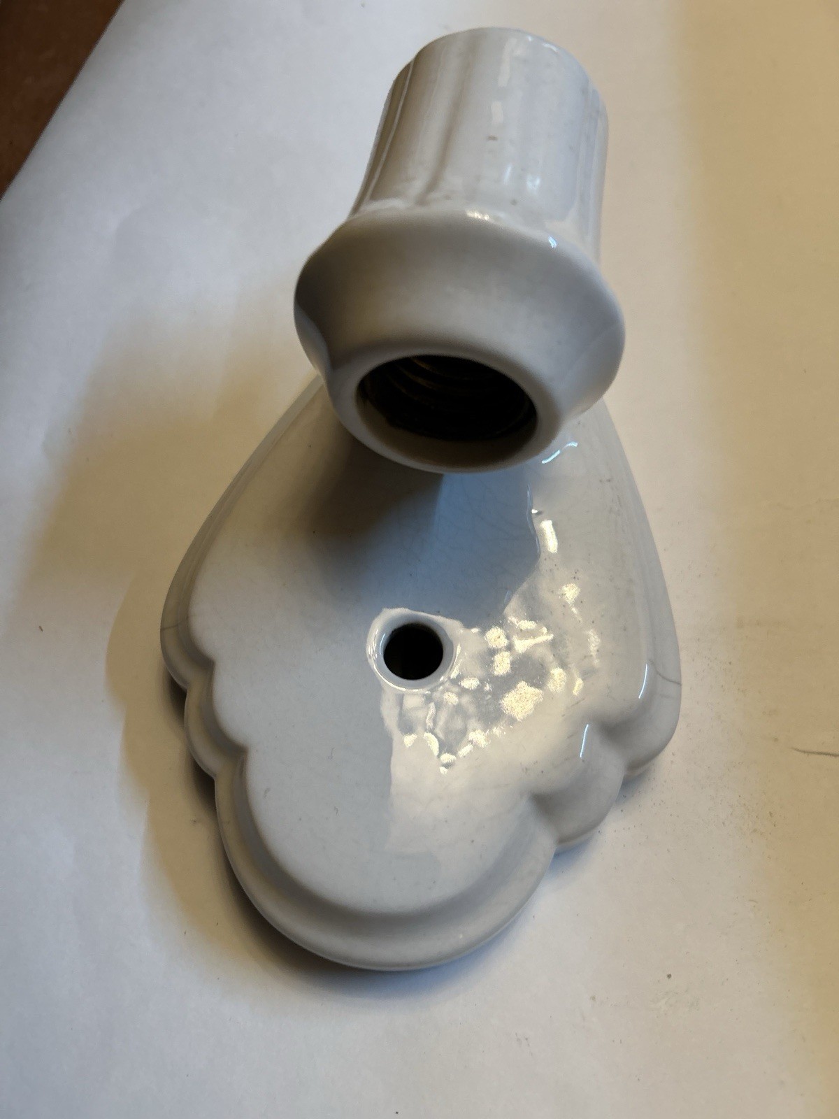 Porcelain Wall Sconce W/pull Chain And Outlet c. 1920’s