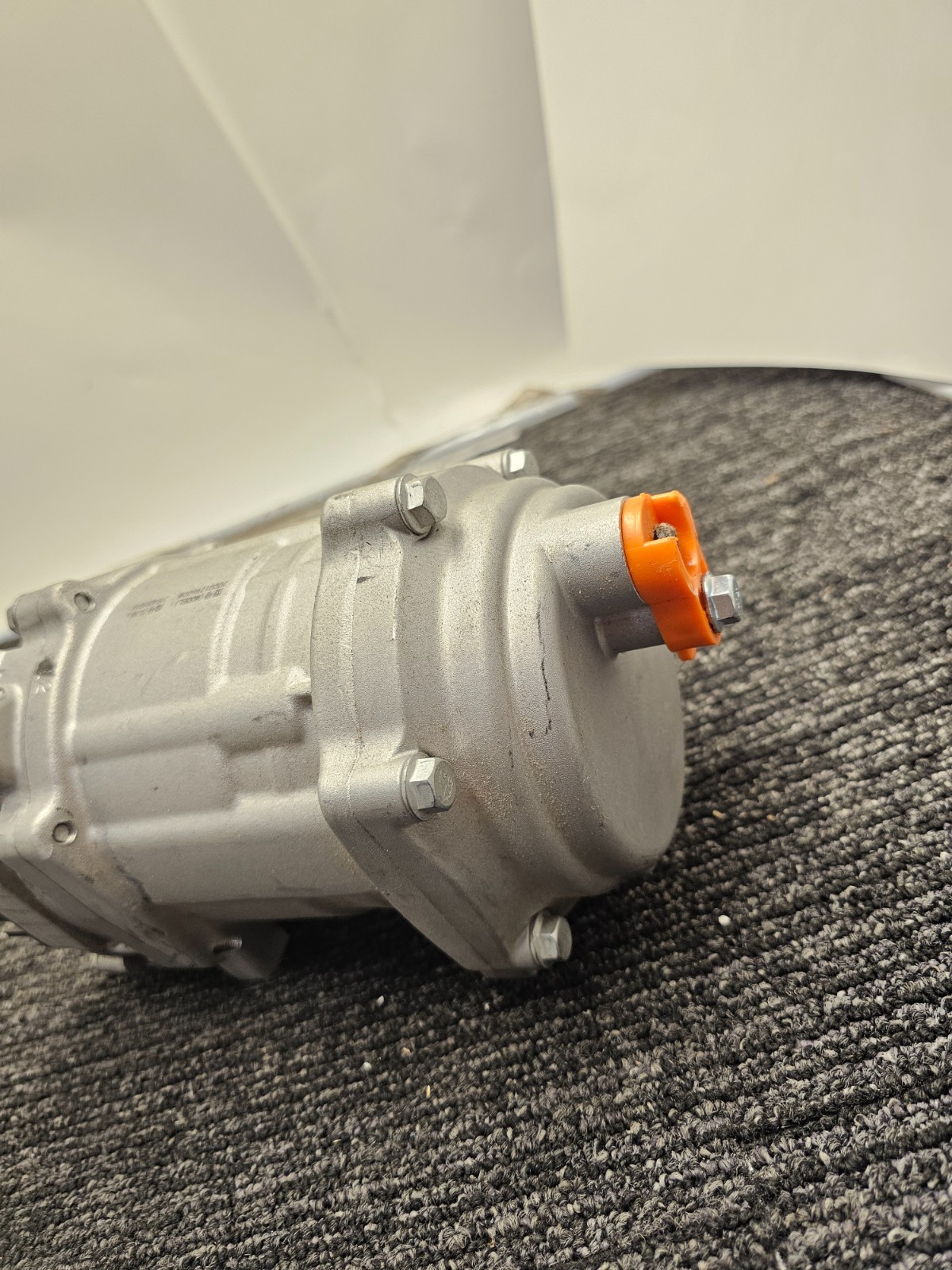 A/C Compressor 20CC12V600W Universal Electric SAIZ12V-4 5-9V-XJN FB-TY BDA13L