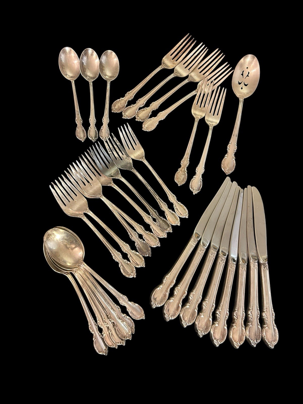 32 Pcs Set 1847 Rogers Bros Reflection Silverware Forks Spoons Knives Floral