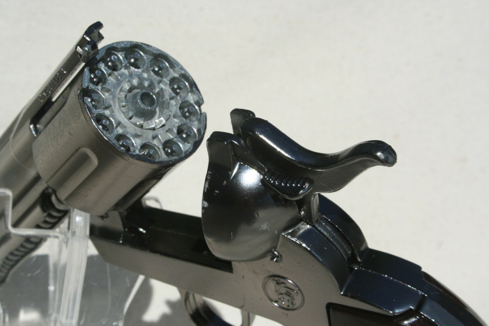 Gonher Cowboy Revolver Peacemaker Die Cast Pistol 12 shot cap gun toy