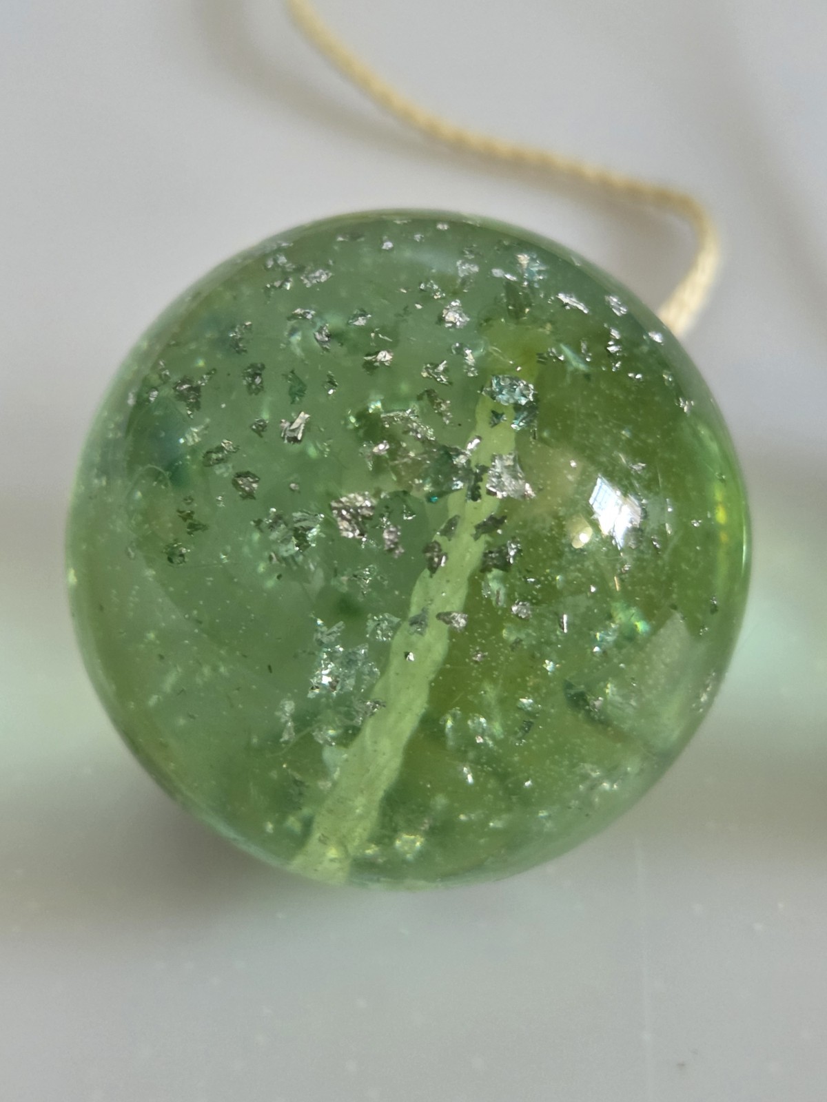 Vintage CLACKERS Click Clack Klik Klaks Ker-Knockers Balls 1960's Gitter Green