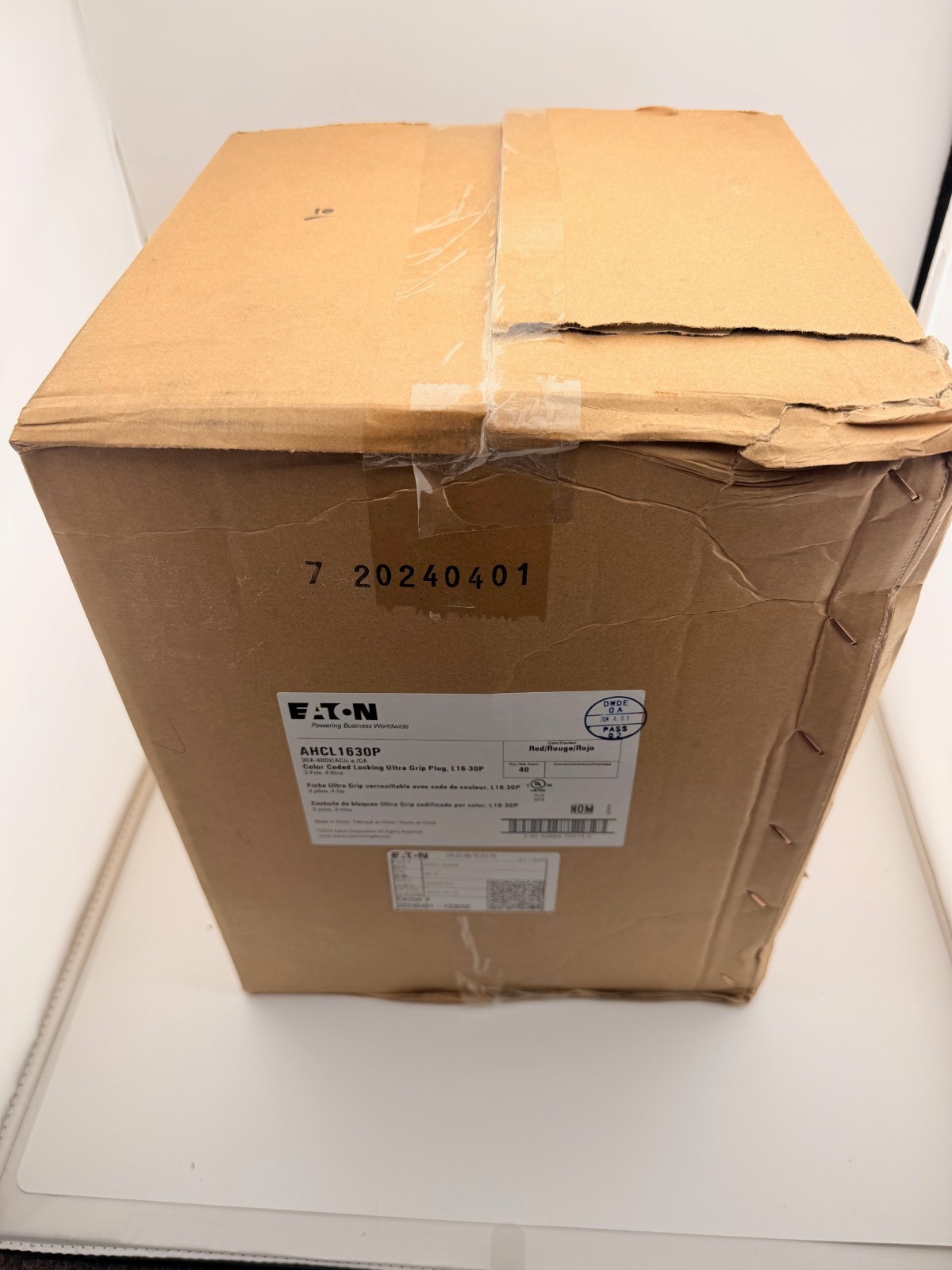 Eaton AHCL1630P HBL2731 71630NP L16-30P 30 Amp 480V Twist Lock Male Plug NEW