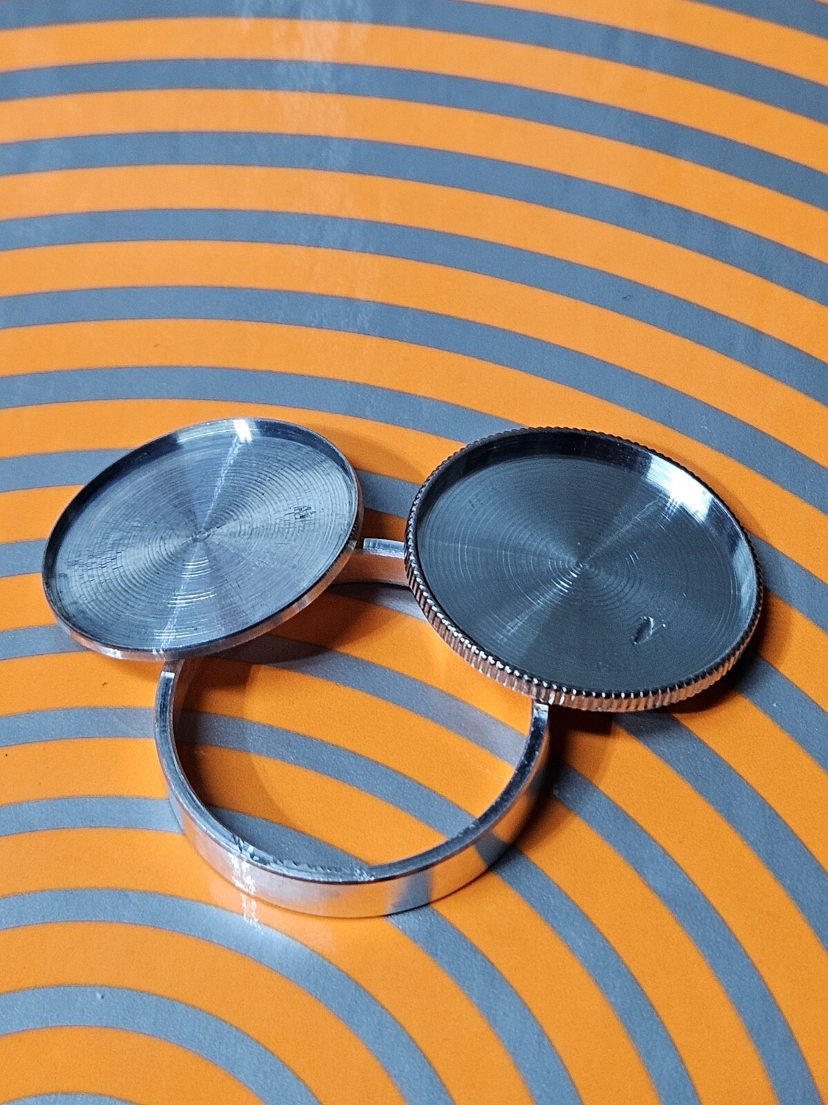 Magic Trick Spy Quarter Hallow Coin Magicians Prop T1