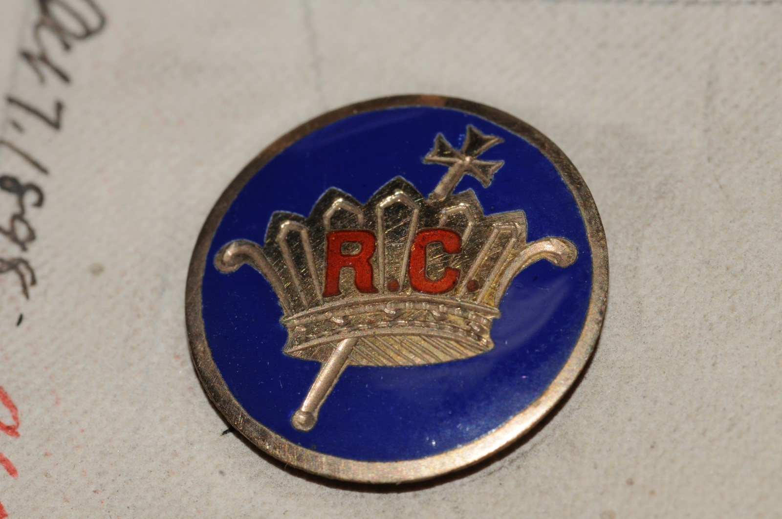 RC Crown Fraternal Organization Lapel Pin Gold Filled 1898 Historical NOS