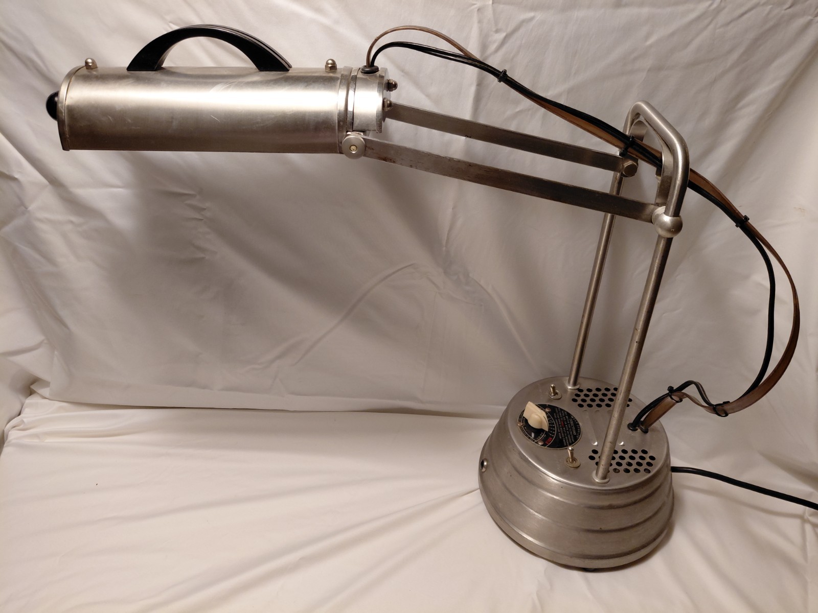 Vintage 1940's-1950's Sun Kraft Ultraviolet & Infrared Dual Bulb Medical Lamp