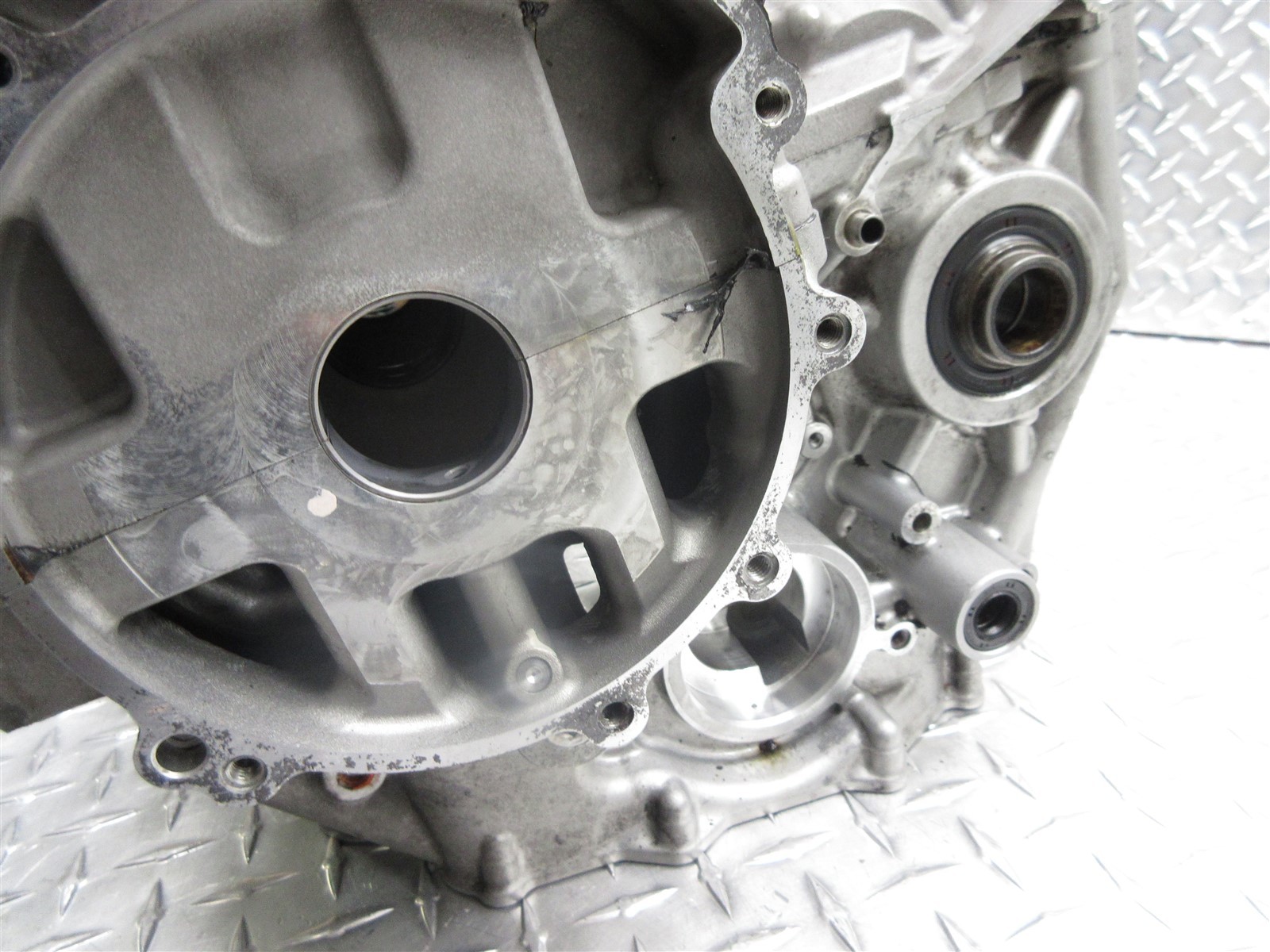 2012 11-15 Kawasaki ZX10R ZX1000 ZX10 Crankcase Case Engine Motor Block Piston