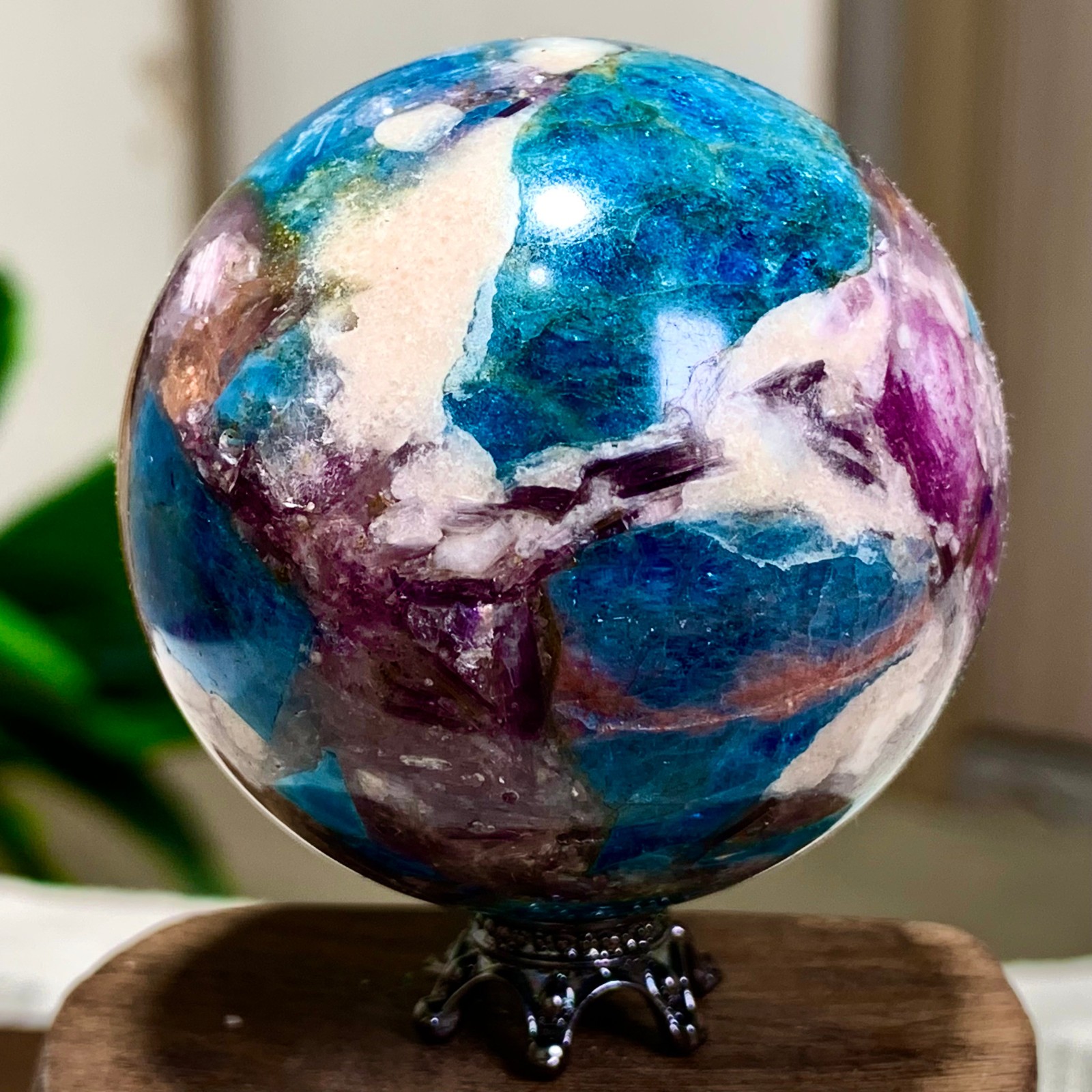 152G Natural Blue Aptite +Sun Stone purple lepidolite Sphere mineral sample