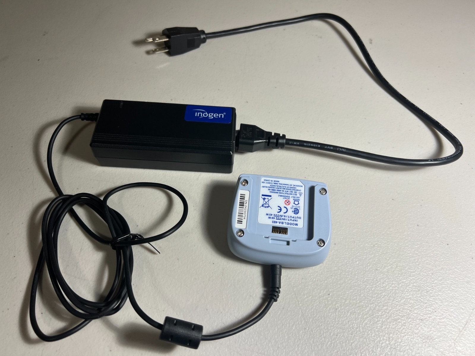 Inogen BA-403 External Battery Charger & Power Adapter
