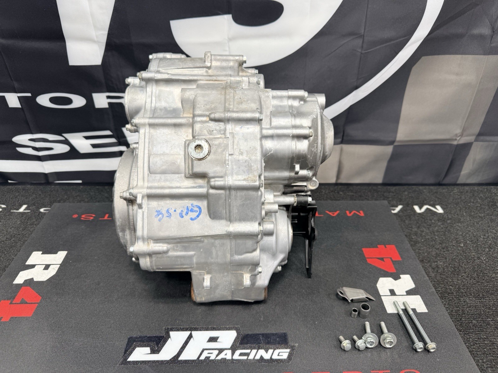 2023 HONDA CRF250R OEM ENGINE CASES LEFT/RIGHT W/COVERS COMPLETE! 11300-K95-AA0