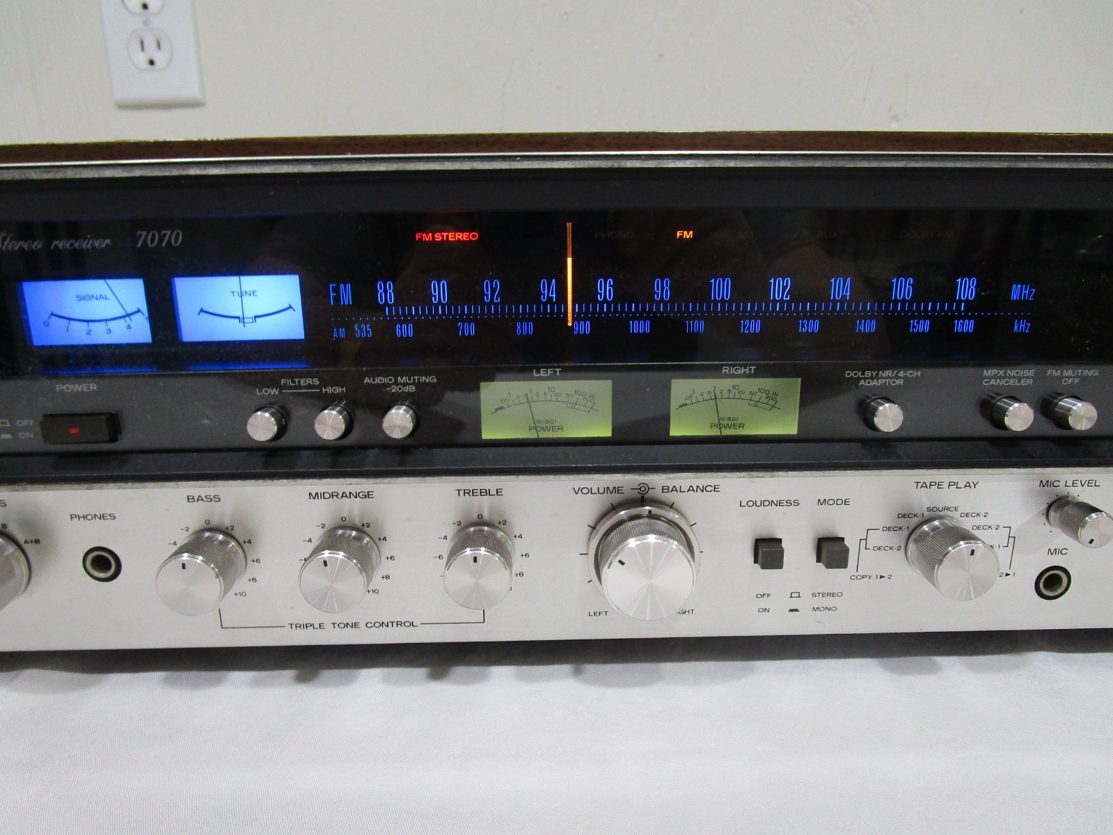 Very Nice Sansui 7070 Stereo Receiver w/ New LEDs - Serviced - Recapped - Cool!