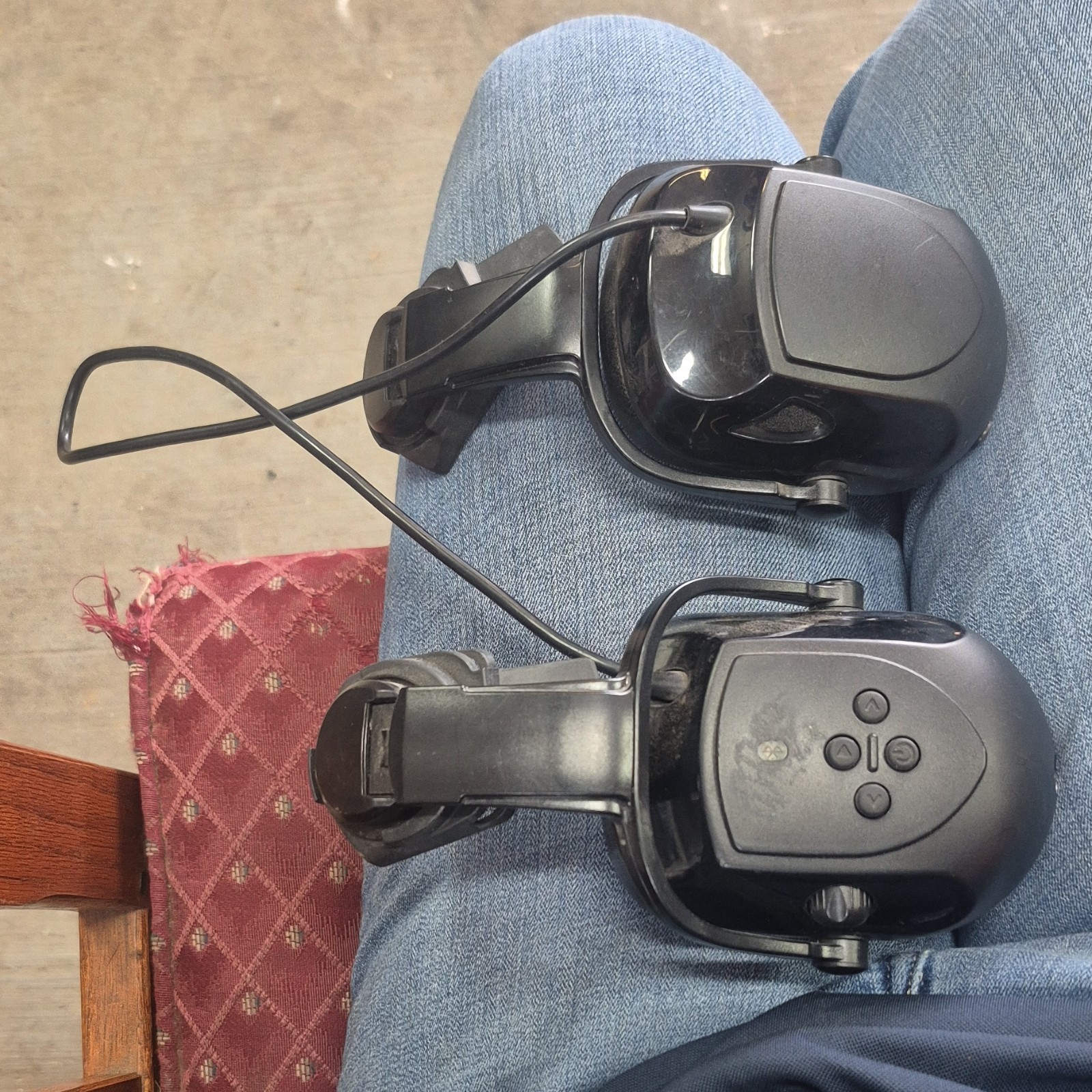 Bluetooth Black Electronic Hearing Protection Ear Muffs for hard hat