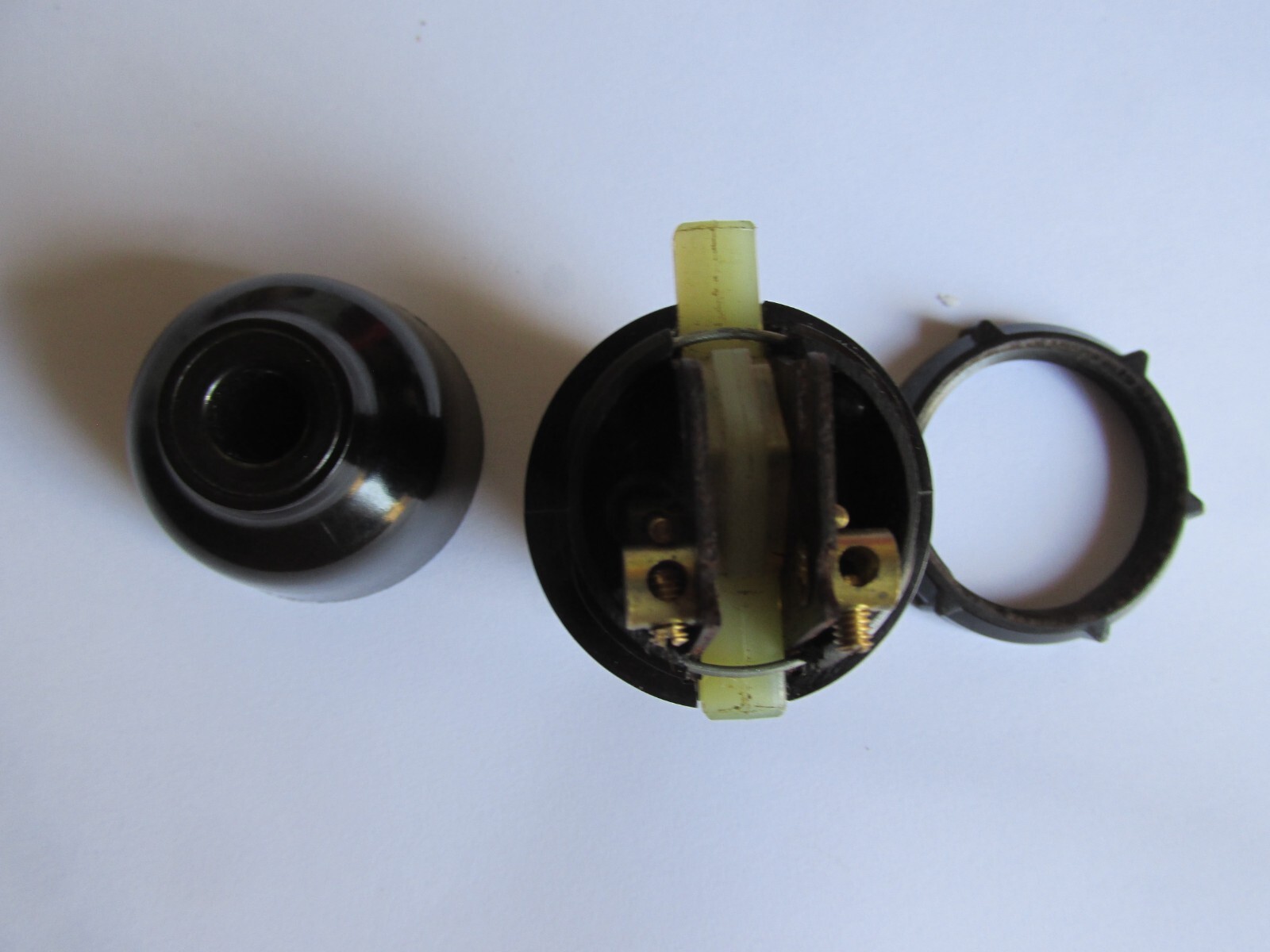 Vintage B22 WG , Bakelite Holder . (TRP04)