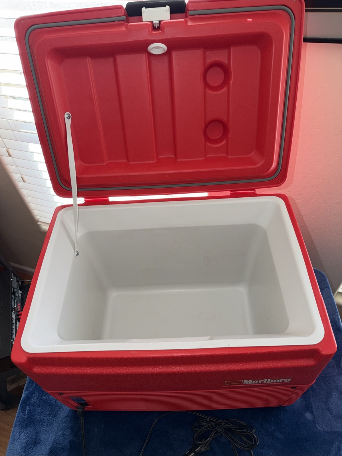 Marlboro Adventure Team coleman cooler chest. Beautiful Tested.