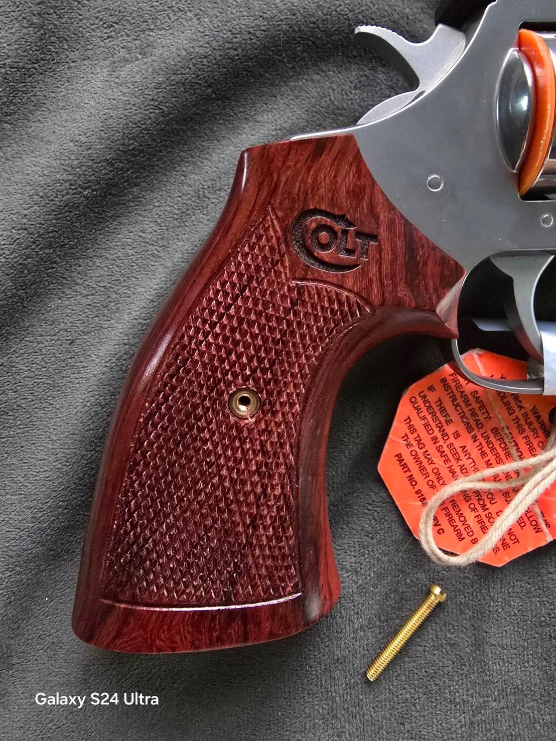 Colt grips fit New Colt King Cobra (2017,2019- present)The New Colt Viper 2024