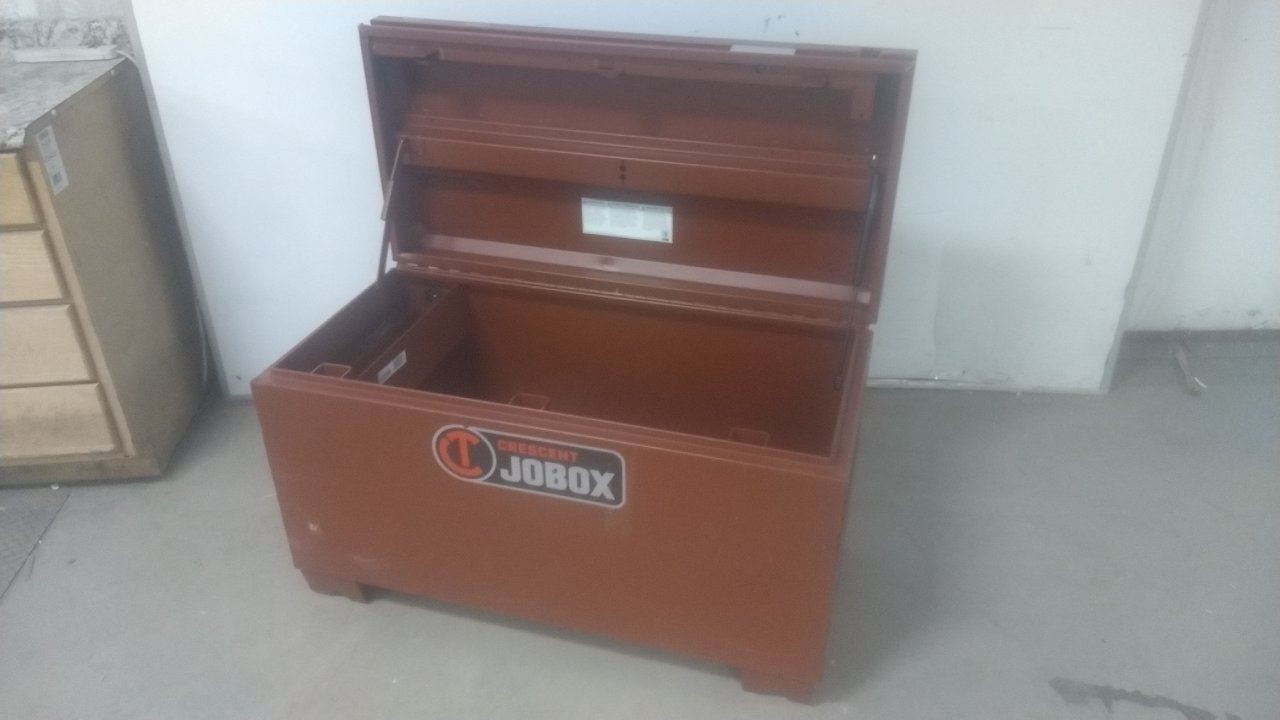 Crescent Jobox 2-653990 10.5 Cu Ft Storage Capacity Brown Steel Jobsite Box