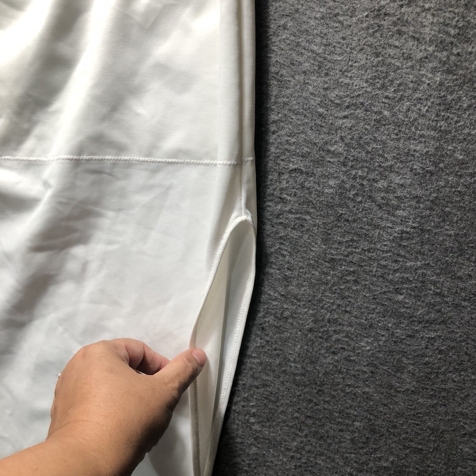 Dominique Full Length Control Slip David’s Bridal 7218 Size Large White Slit