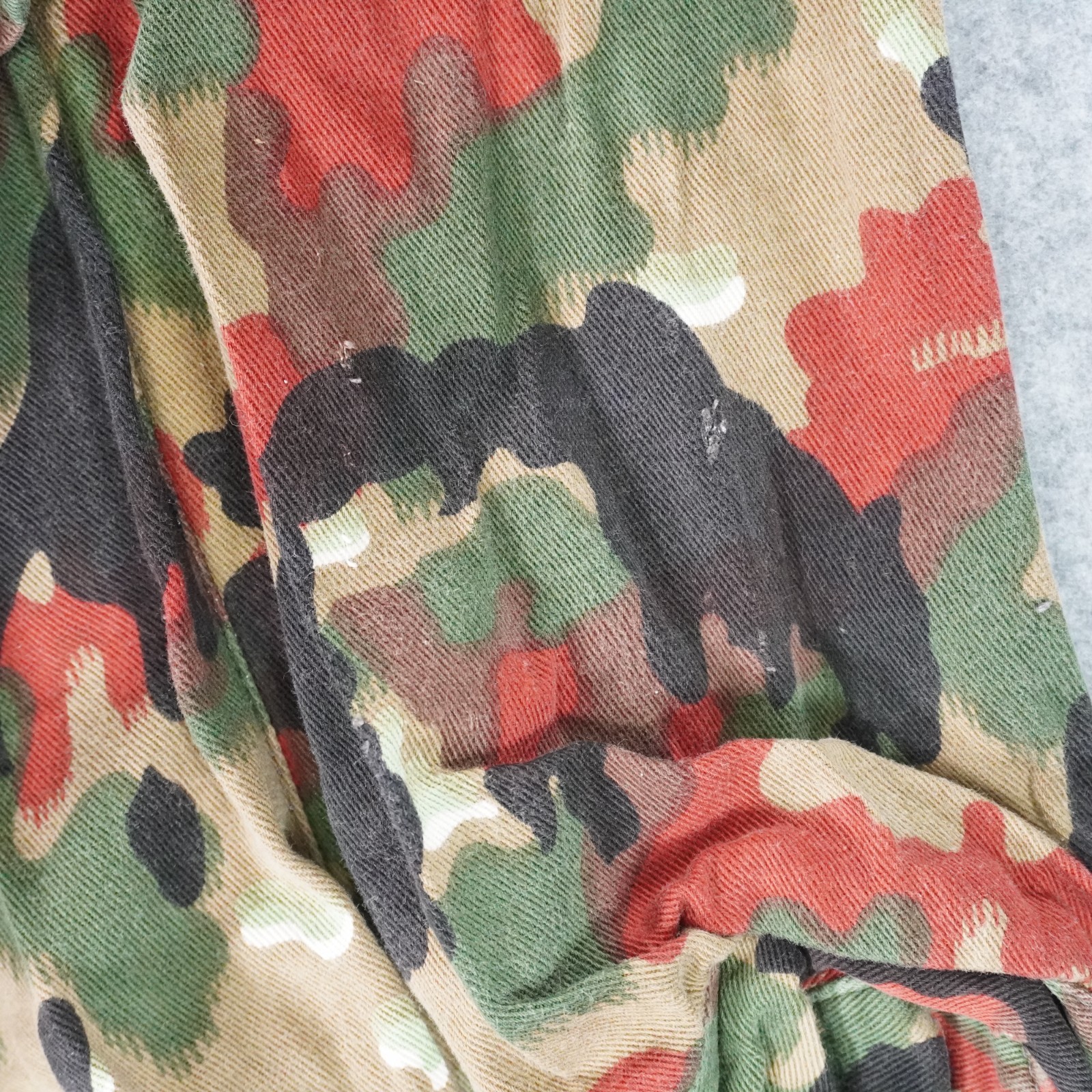 Swiss Army M70 Alpenflage Combat Pack Backpack Coat Jacket Attachment Distressed