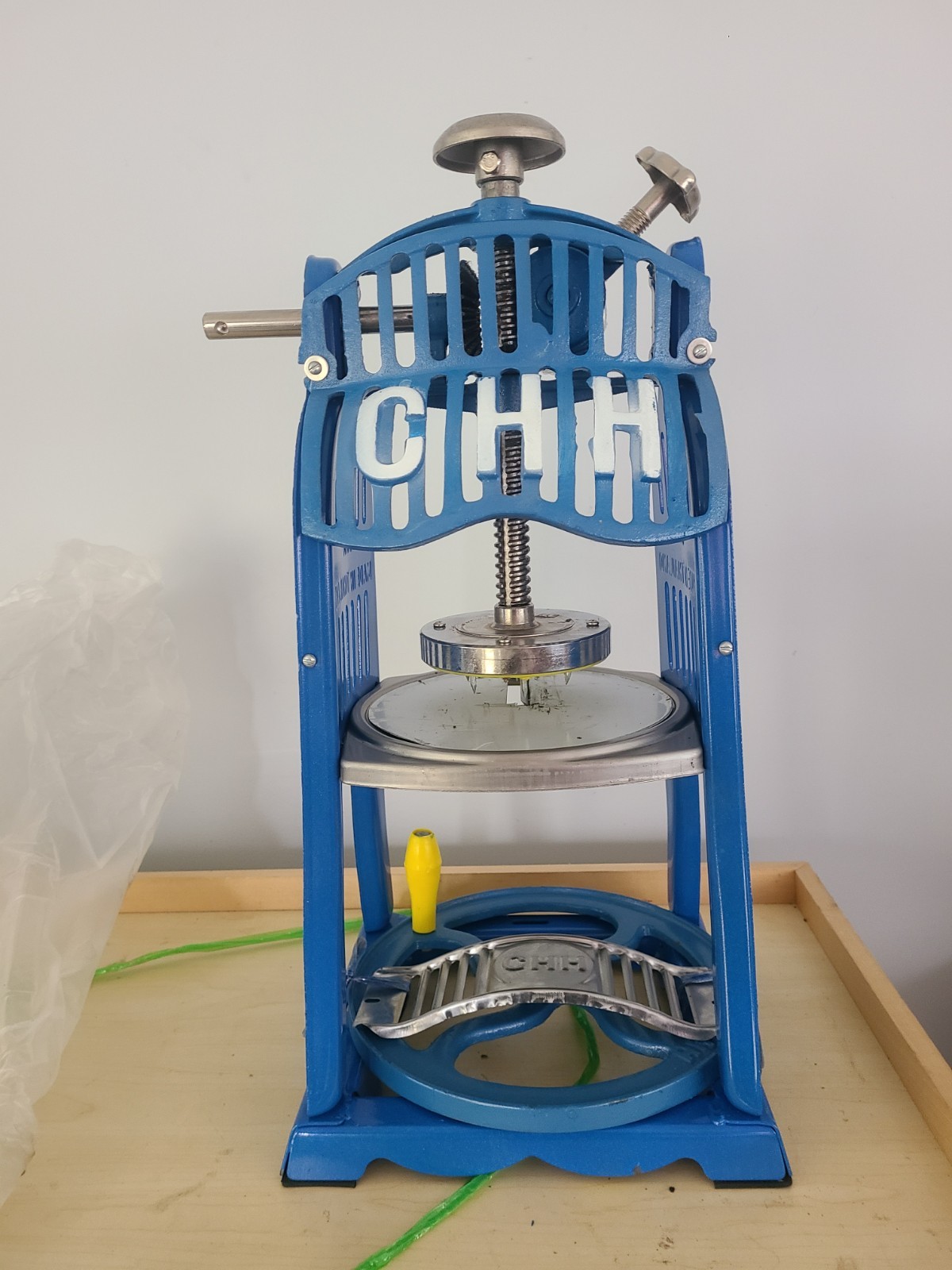 CHH Cast Iron Shave Ice Snow Ice Machine Manual Shaved Snow Cone USA SHIP