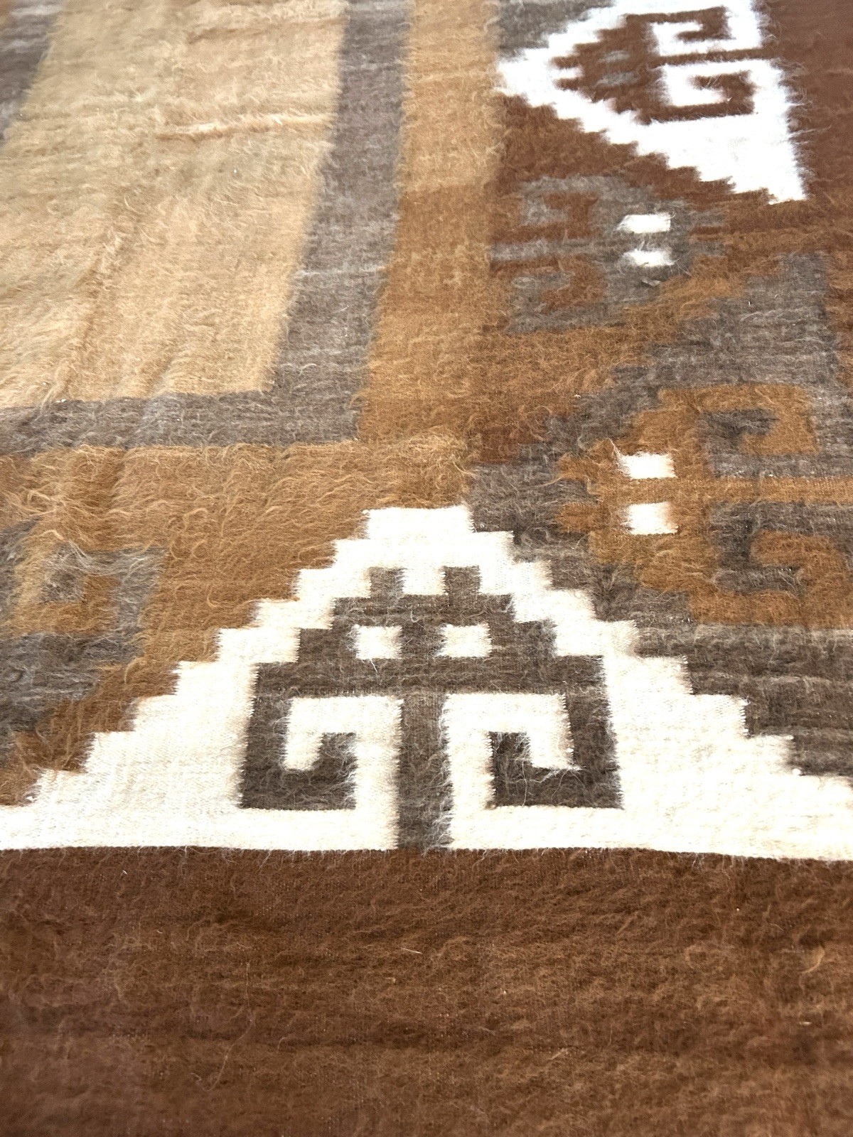 Andean Designs Virgin Alpaca Wall Hanging Tapestry Peruvian Art 67 x 88 NEW