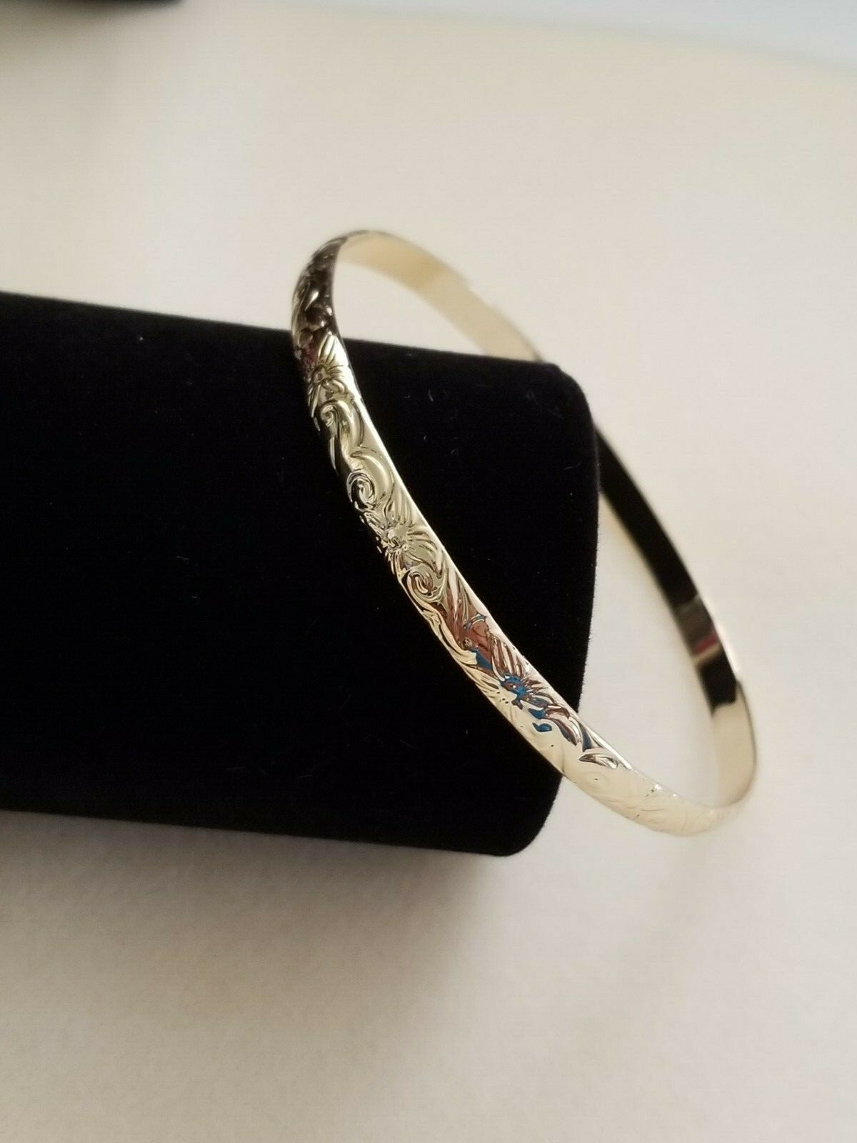 6mm Gold Hawaiian Heirloom Bangle Bracelet
