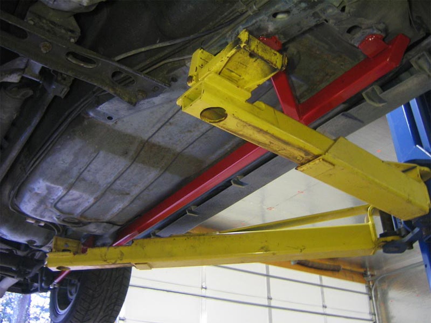 UMI Performance 2400-B 3rd Generation Boxed Subframe Connectors