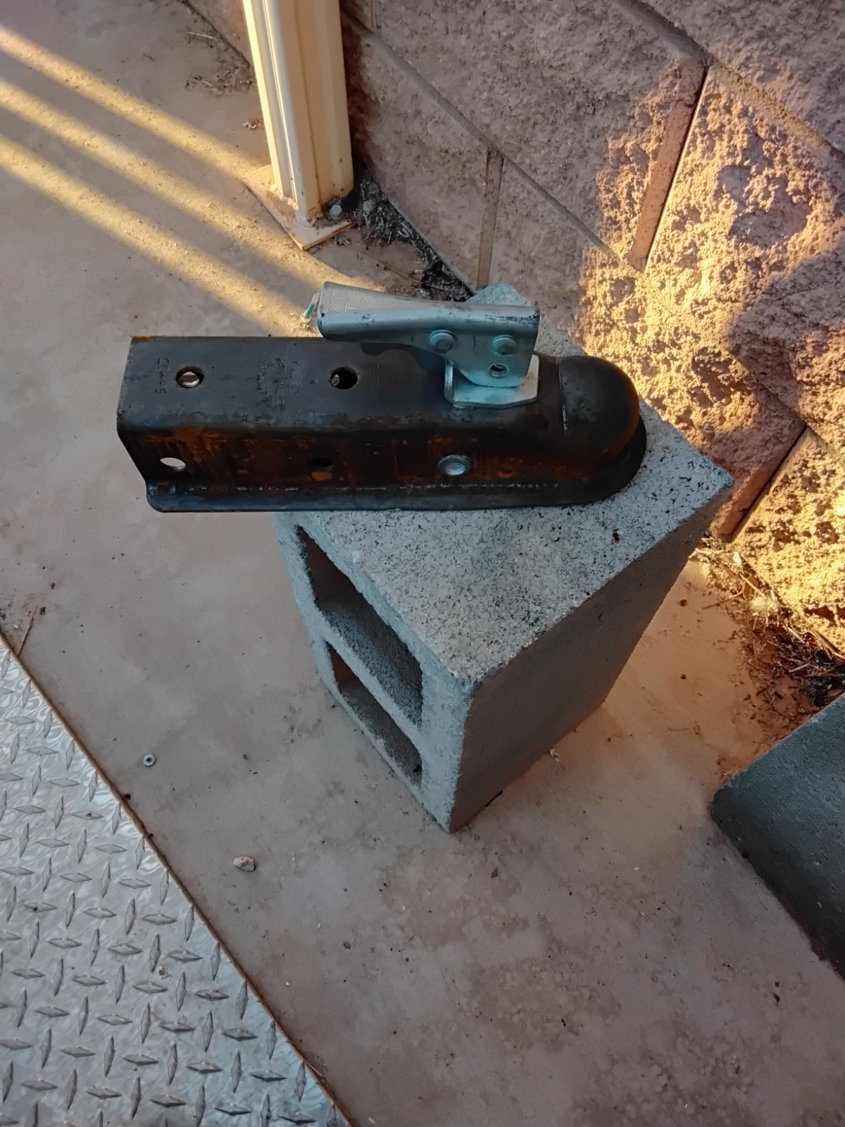 2" Straight Trailer Coupler 3500 Lb Capacity,