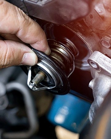 Engine Coolant Thermostat For 2014-2020 Chevy Silverado GMC Sierra 1500 12674639