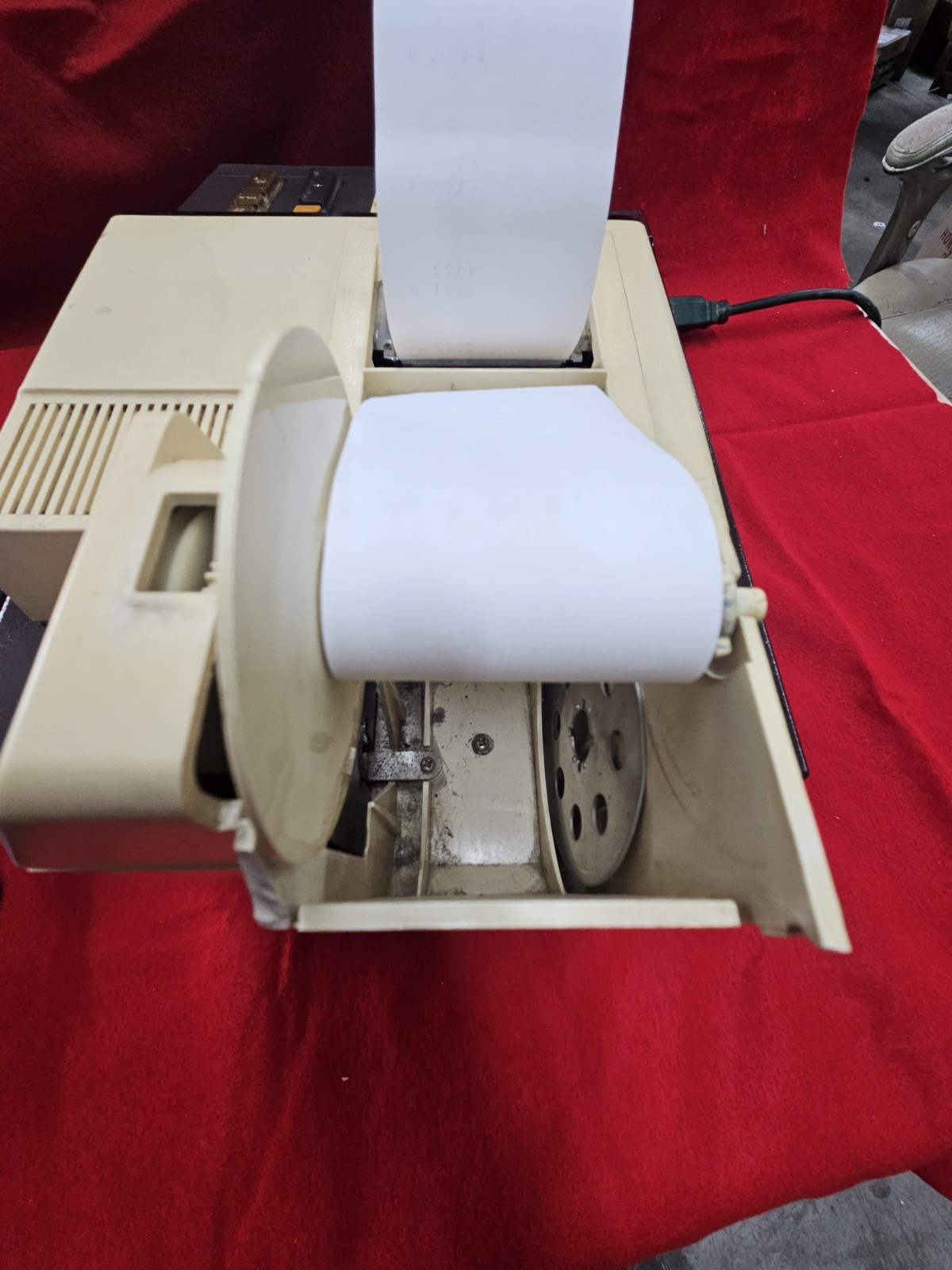 VINTAGE Unitrex R-120A Classic Electronic Cash Register. Tested, No Issues.