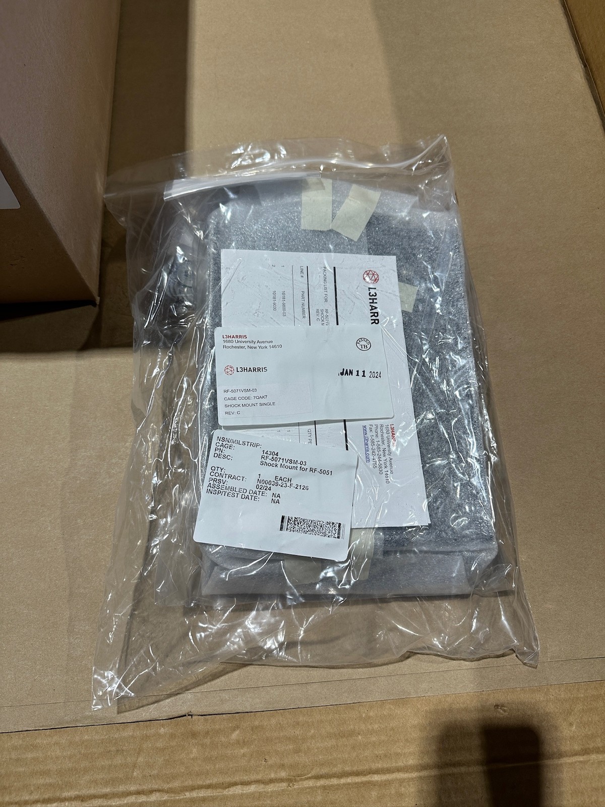 L3 Harris RF-5051-PS001 Power Supply w/ Vehicle Shock Mount & DC Power Cable