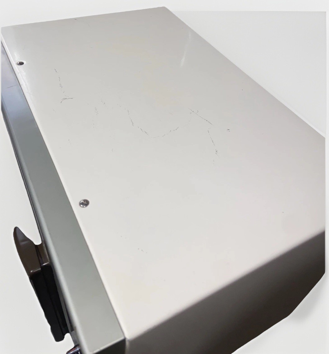 Vintage 80’s Samsung Microwave Oven Model RE-525D Faux Wood Grain Cooking Oven