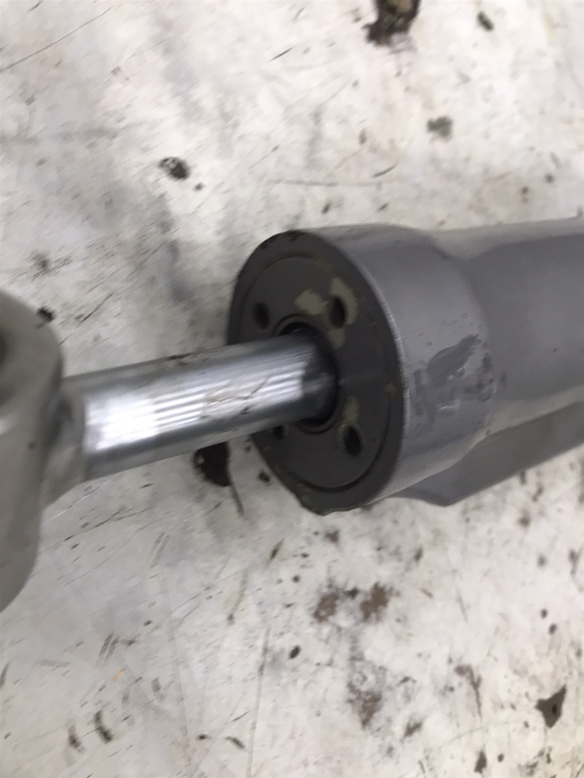 Volvo Penta SX SX-M DP-SM out drive outdrive trim tilt lift hydraulic cylinder