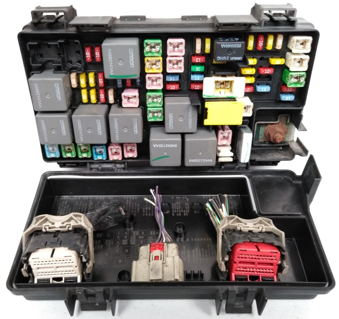 56049720AS Chrysler 2008 2009 Town & Country Fuse Box Grand Caravan TIPM OEM A57