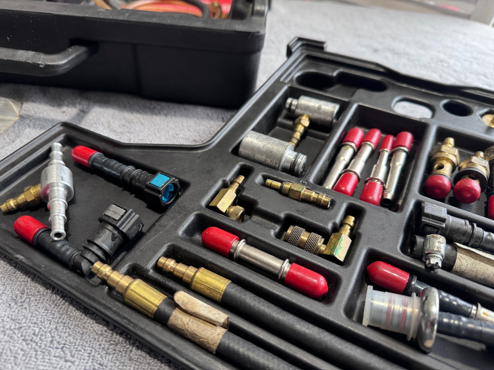 Snap-on Tools Master Fuel Injection Pressure Gauge Test Kit Set EEFI500A