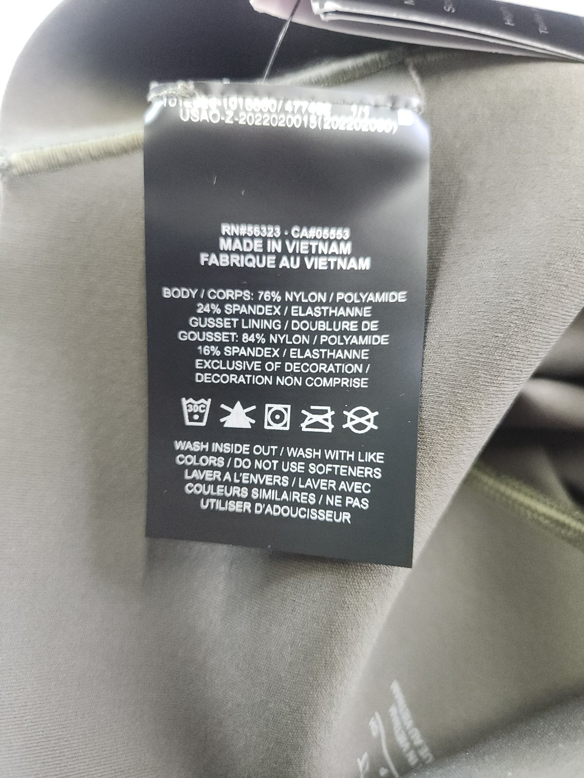 Nike Universa Womens Olive Gree High Rise Medium Support 5" Biker Shorts Size S