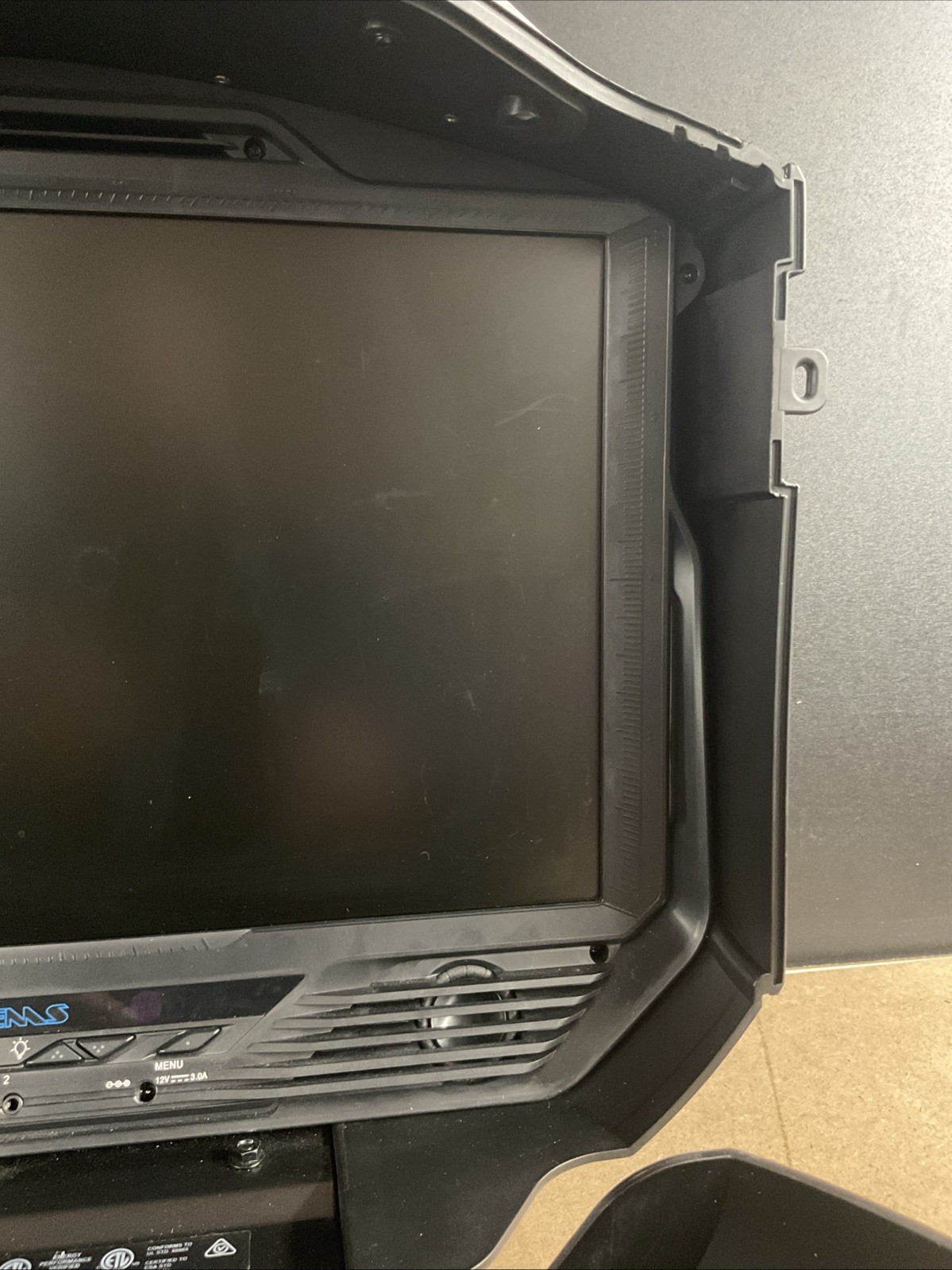 Gaems 6190 Portable Screen For PlayStation