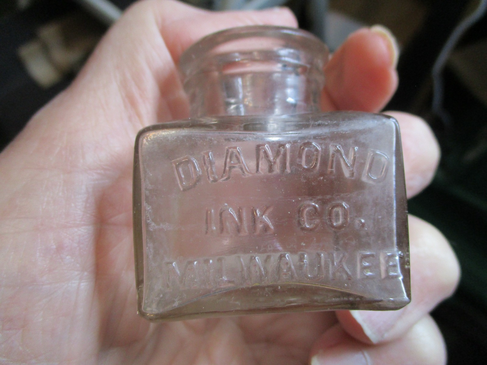 🖋️🖋️🖋️Vintage 1900 Embossed Diamond Ink Co. Milwaukee Square Bottle 🖋️🖋️🖋️