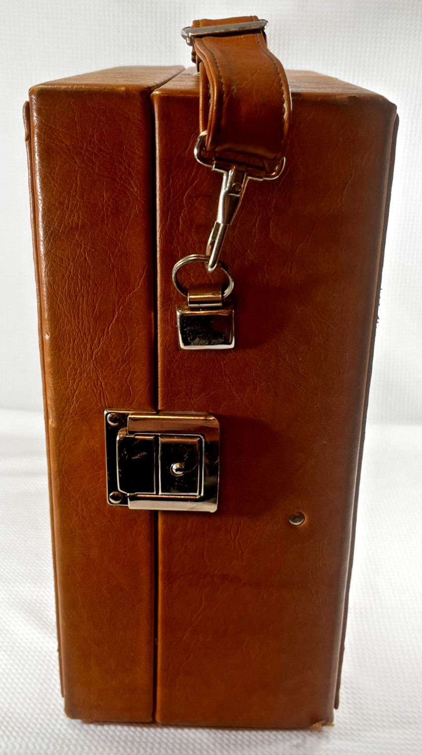 Vintage US Luggage Faux Leather Barware Travel Cocktail Case Set