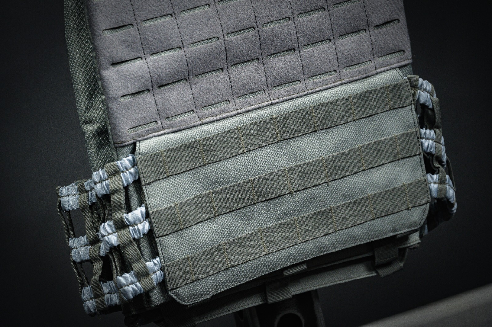 F&F Fitness Adjustable Weight Vest - Includes 2 F&F STEEL Weight Vest Plates